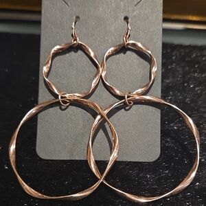 Elegant Twisted Gold Hoop Earrings